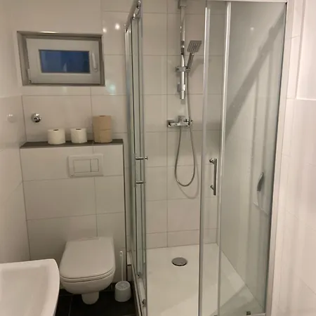 Work And Sleep 5 Bis 6 Pers Voll Ausgestattet Und Frisch Renoviert D5 *