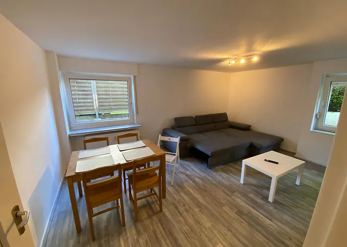 Work And Sleep 5 Bis 6 Pers Voll Ausgestattet Und Frisch Renoviert D5 Dortmund