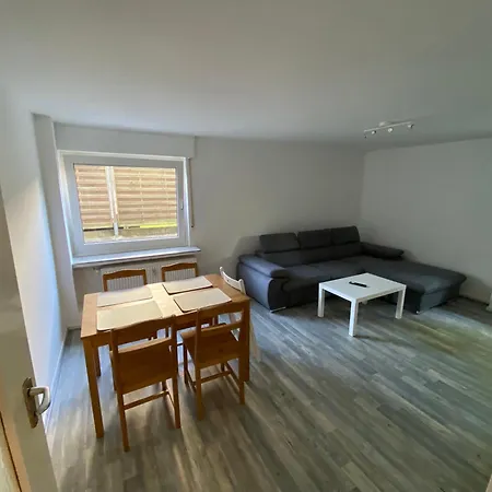 D1 Fuer 5 Bzw 6 Personen, Voll Ausgestattet, Frisch Renoviert *