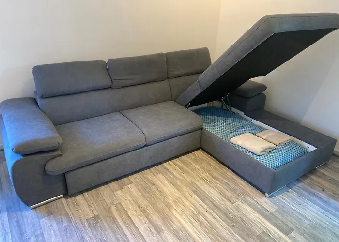 Work And Sleep 5 Bis 6 Pers Voll Ausgestattet Und Frisch Renoviert D5 * Dortmund